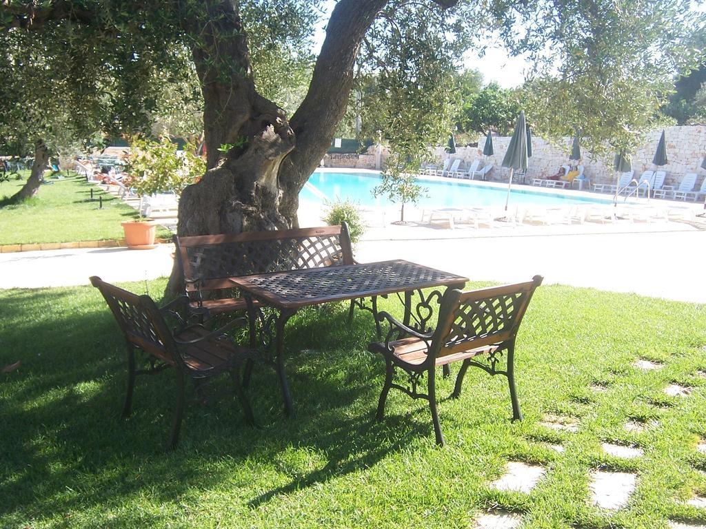 Aparthotel Residenza Aurora Ostuni Habitación foto